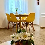 Aurora Apartament